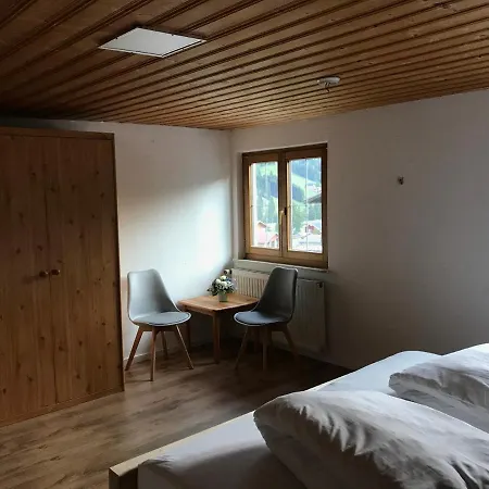 Gasthof Hirsch Guest house Hirschegg (Vorarlberg)