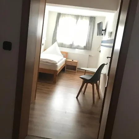 Gasthof Hirsch Hotel *