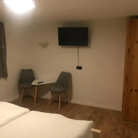 Gasthof Hirsch Guest house